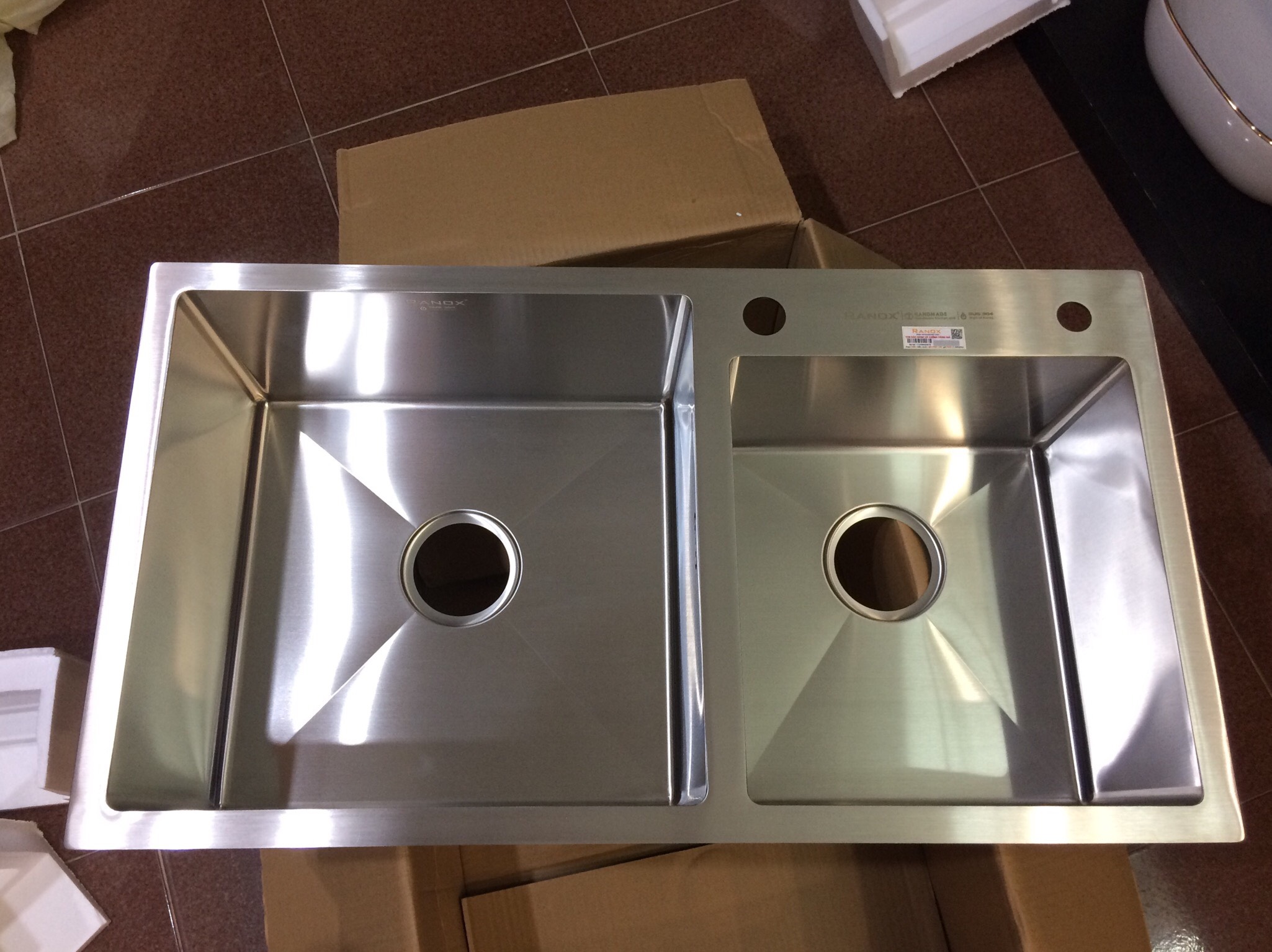 Chậu rửa bát ranox RN4670 - 05