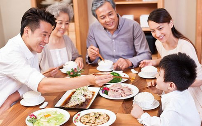 lợi ích của việc nấu ăn tại nhà - gắn kết tình cảm