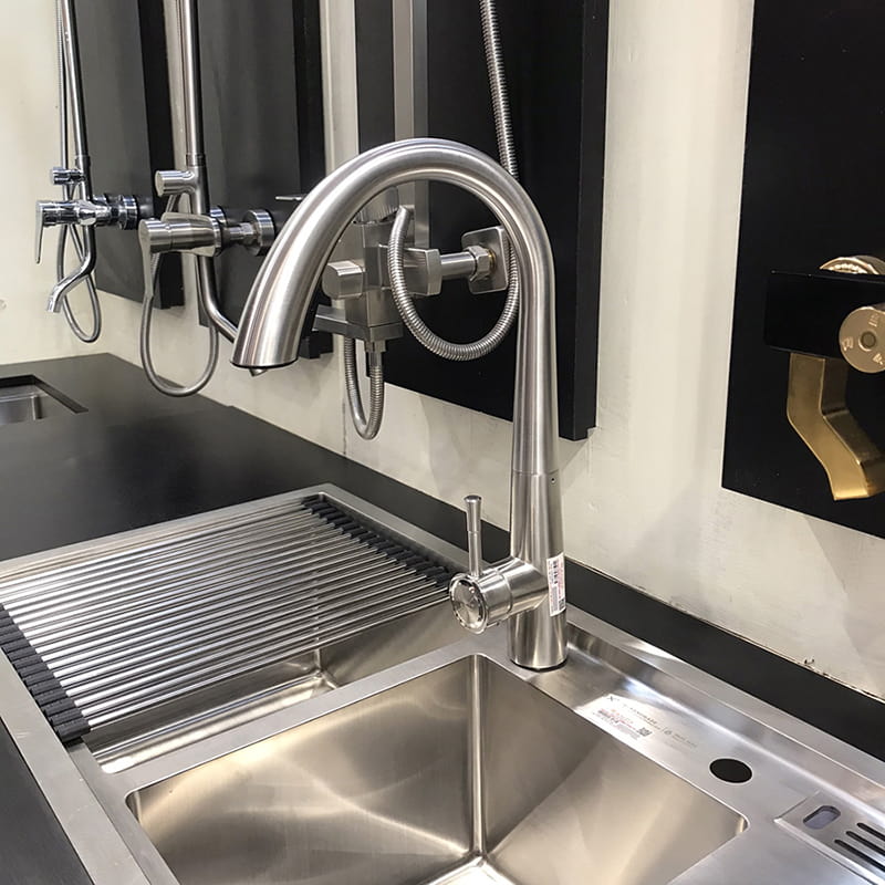 Vòi rửa chén rút dây Ranox RN2224 - 06