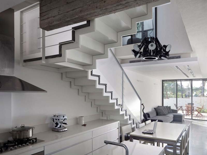 Thiết kế phòng bếp dưới gầm cầu thang 02