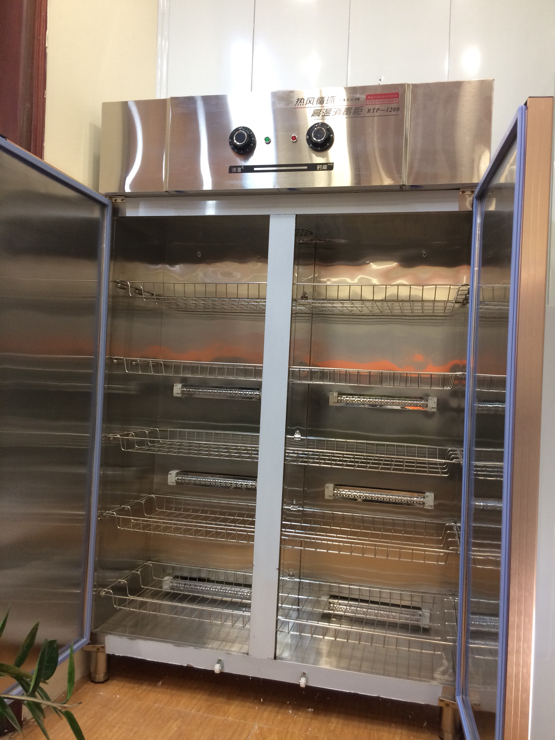 Tủ sấy bát mầm non RTP-1200 - 02
