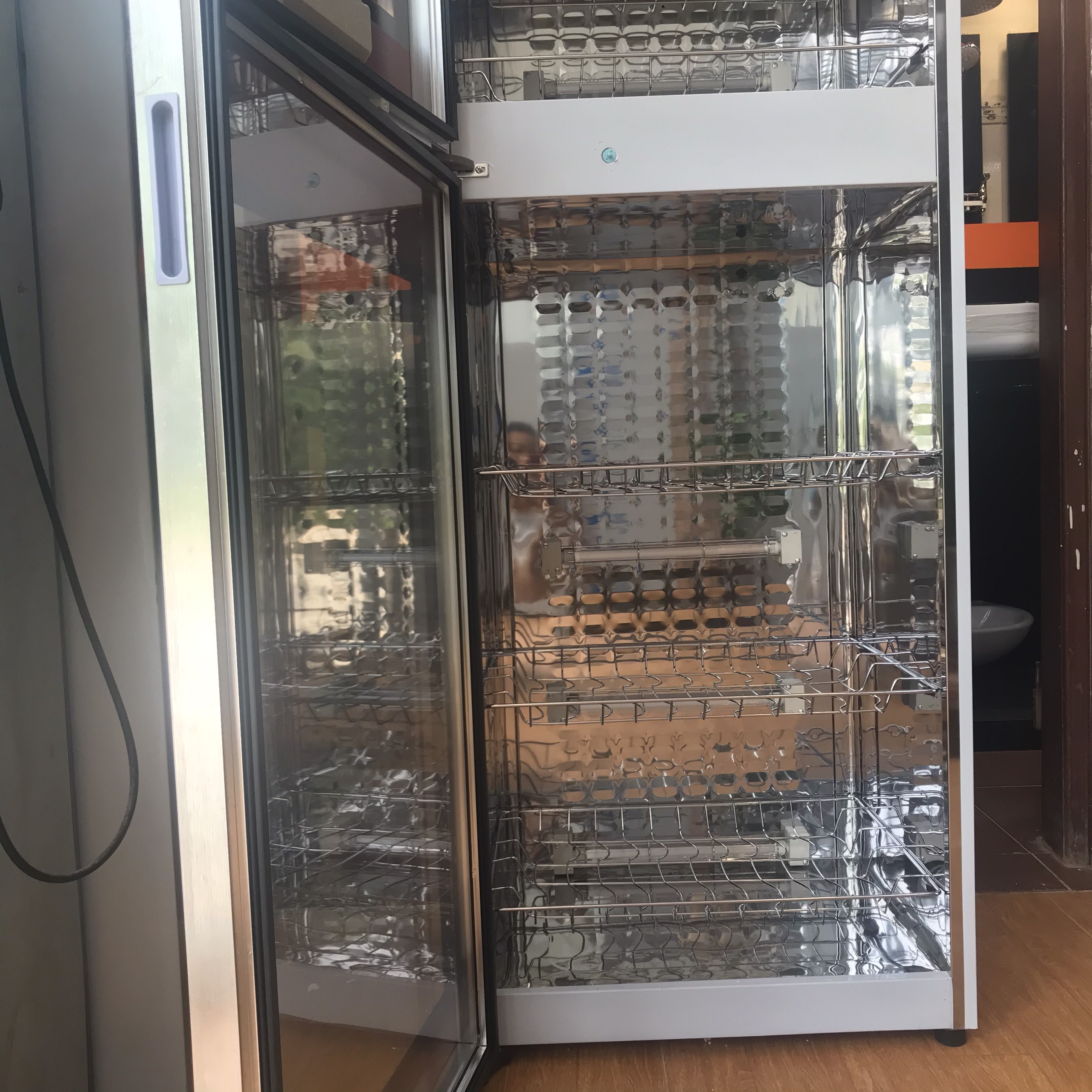 kích thước tủ sấy chén bát gia đình 2 ngăn màu đỏ 01