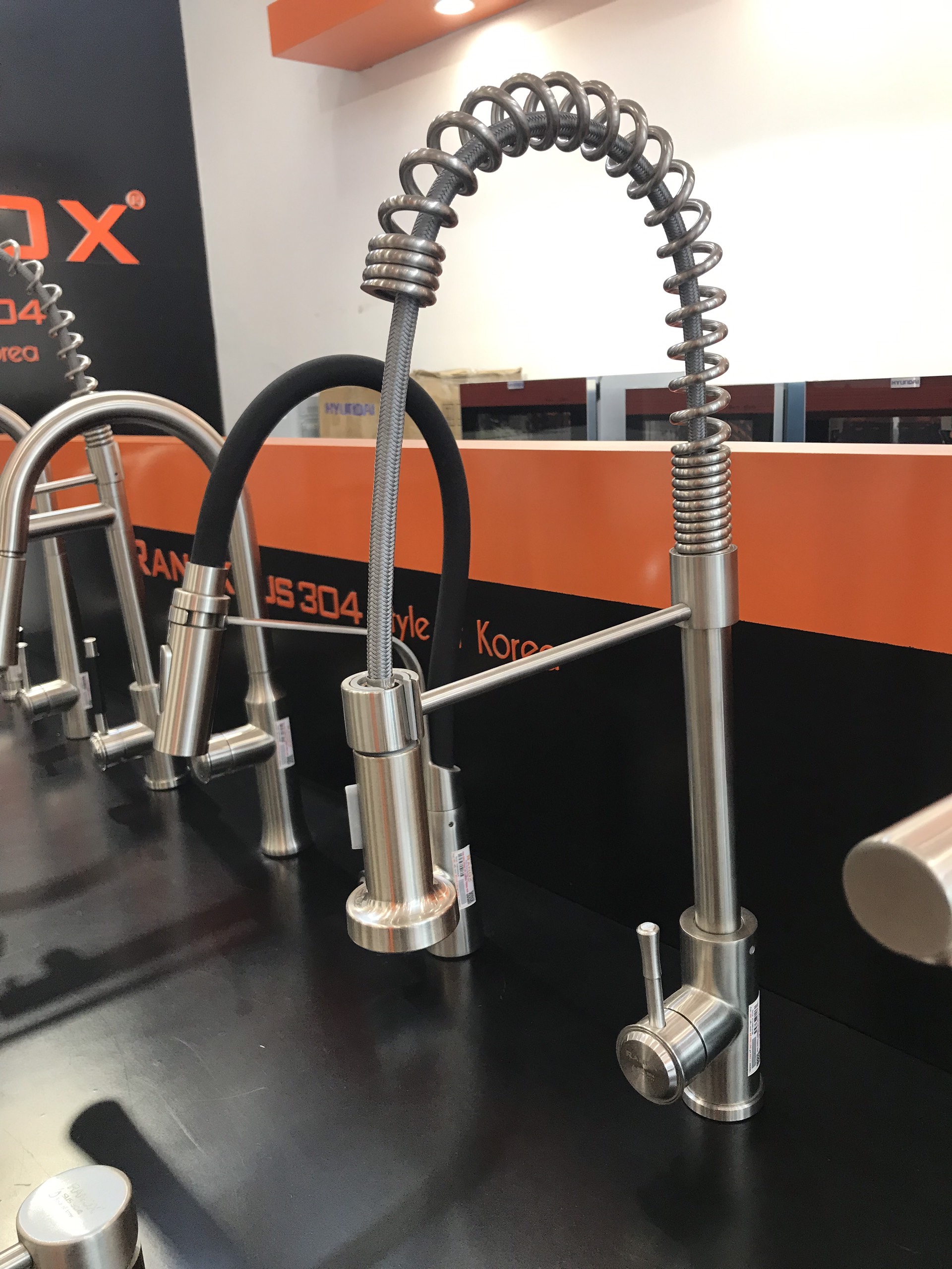 Vòi rửa bát lò xo dây rút RANOX RN2221 - 05