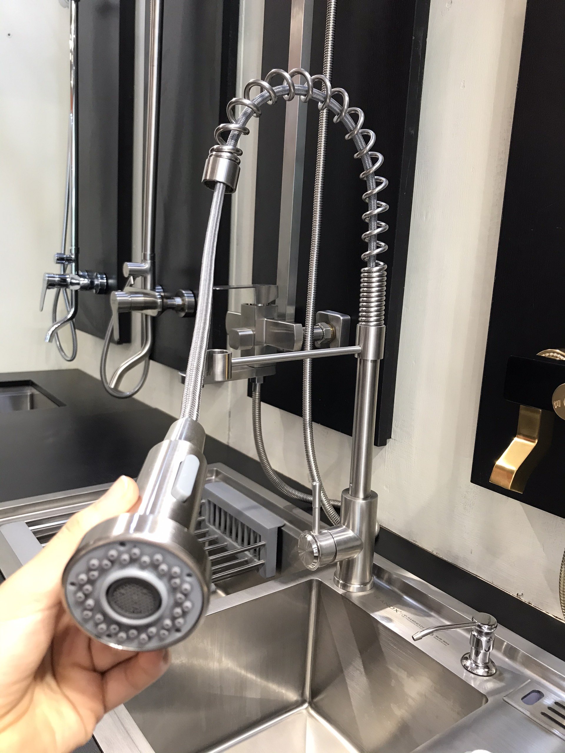 Vòi rửa bát inox 304 nóng lạnh Ranox RN2221