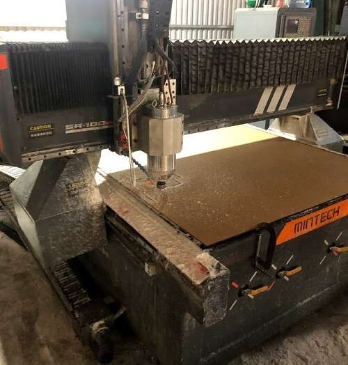 máy cắt mica cnc