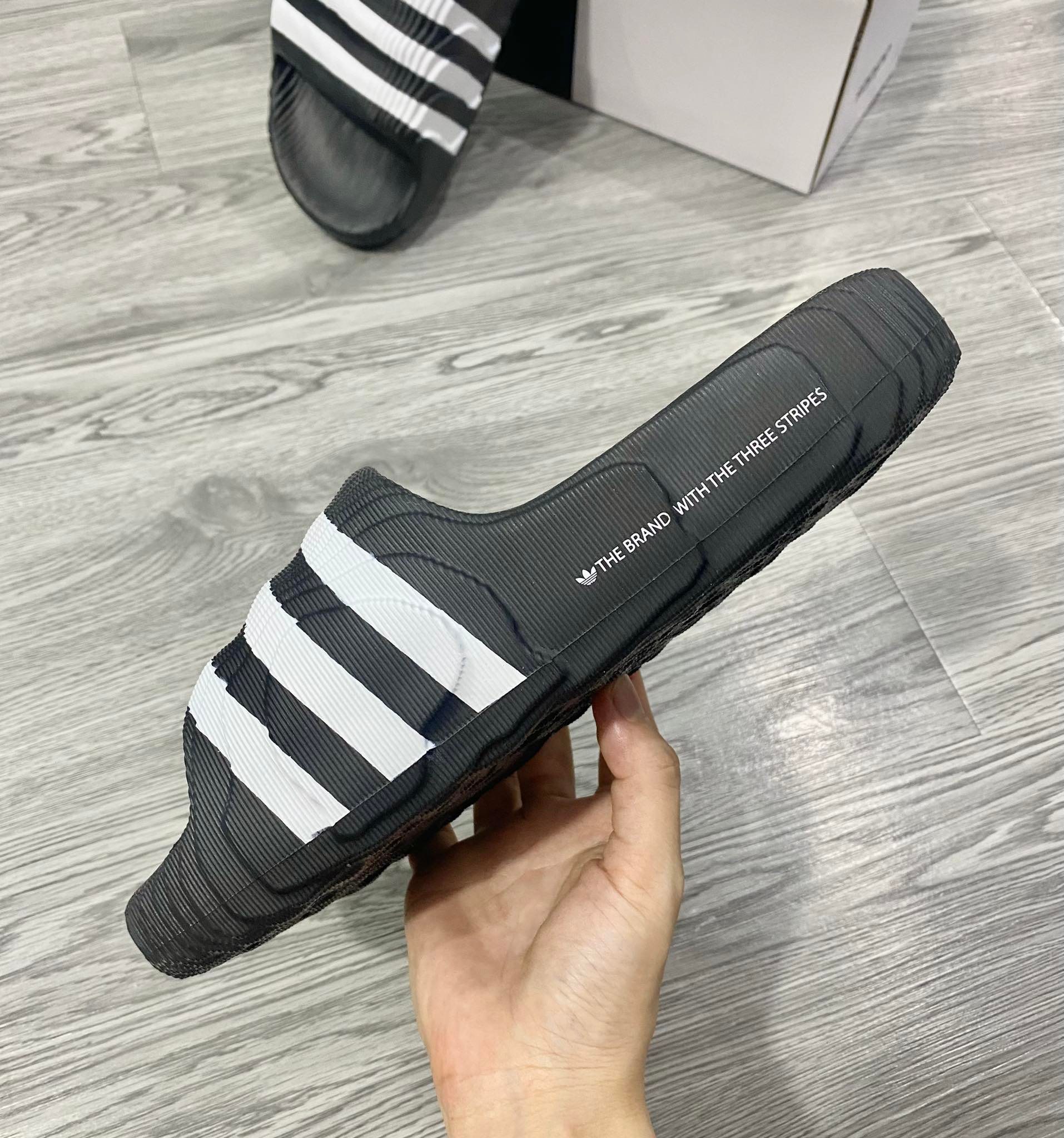 Dép Chính Hãng - Adidas Adilette 22 Slides Black/White - HQ1605