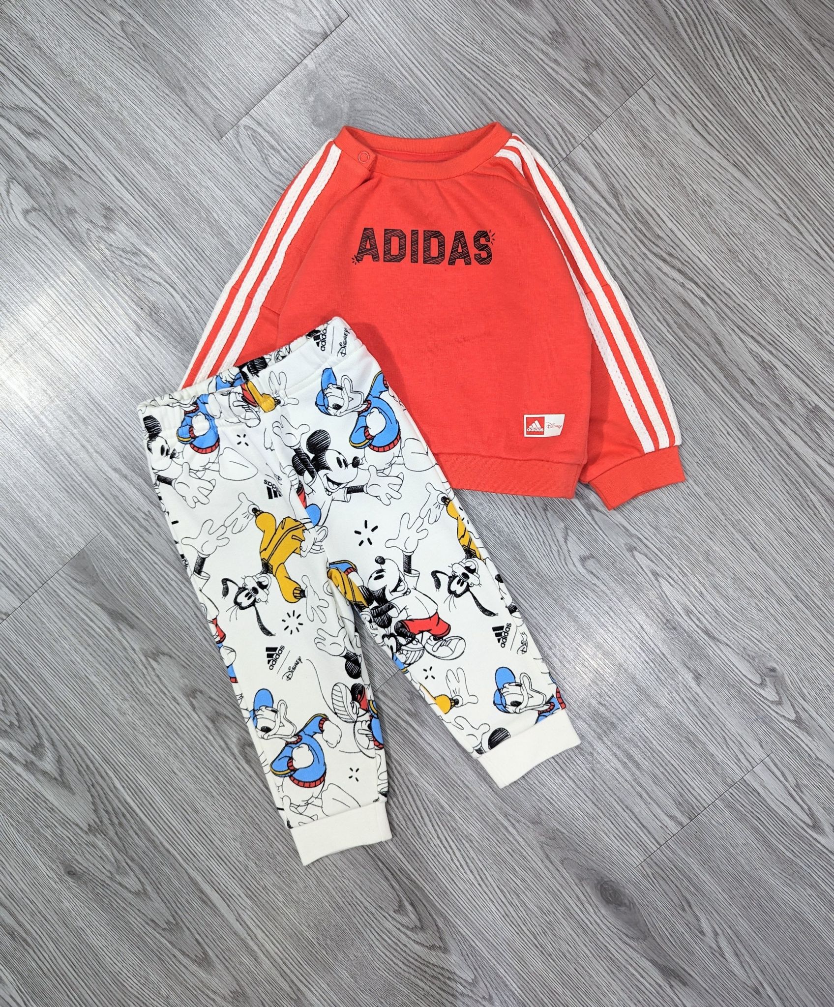 Bộ Đồ Trẻ Em Chính Hãng - Adidas x Disney Mickey Mouse Crewneck and Jogger SetI - IN7286