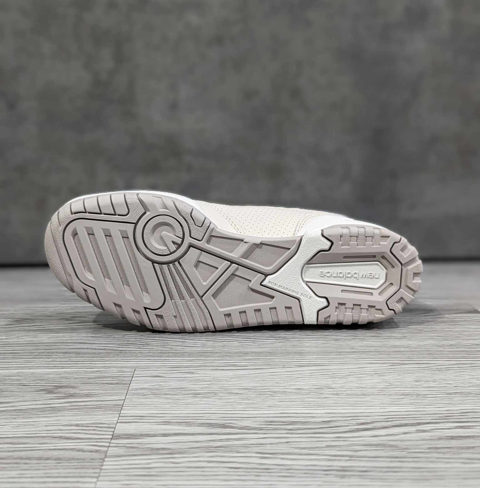 Giày Casual Chính Hãng - Sneaker Nam Nữ NewBalance 550 'White/Grey' - BBW550RB