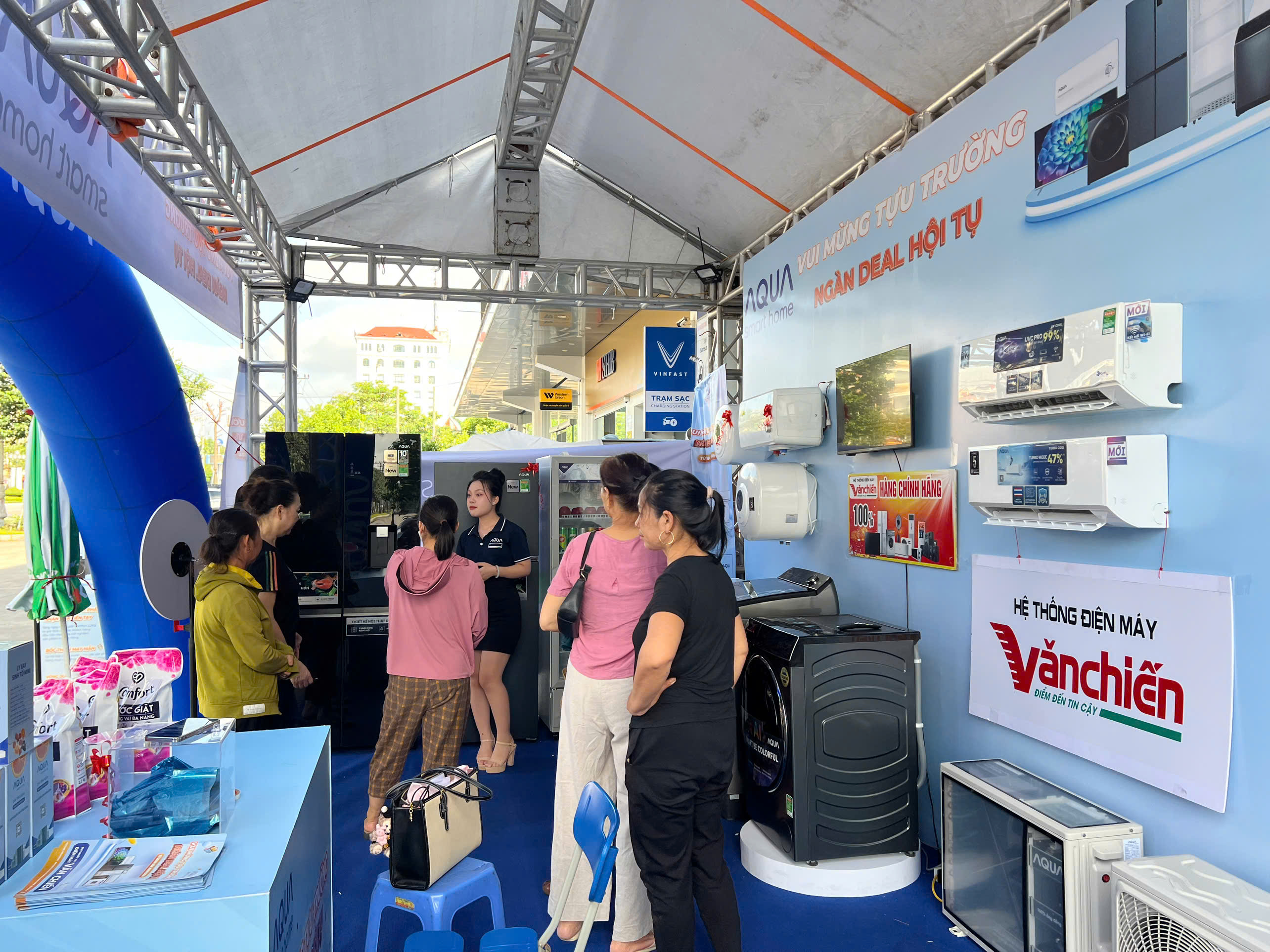 Bốc Thăm Trúng Thưởng Aqua Tại Điện Máy Văn Chiến