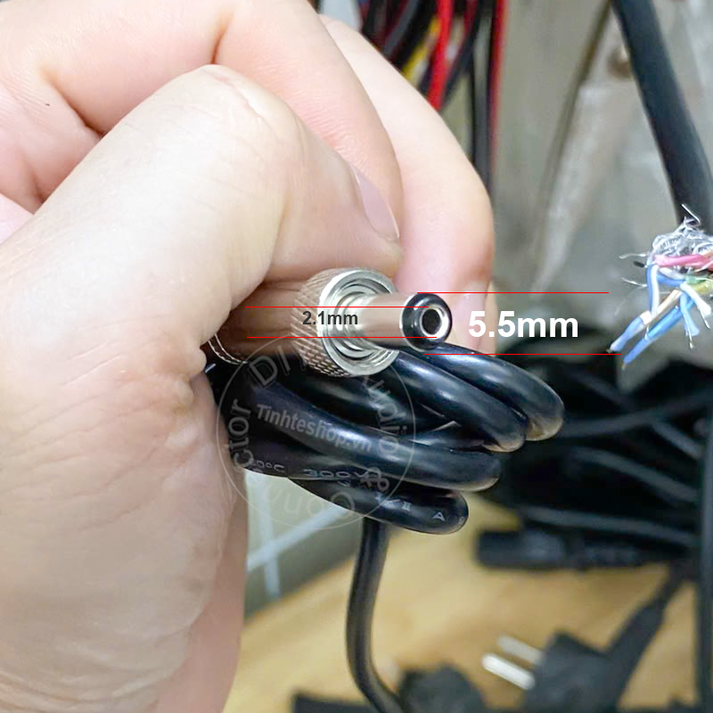 Cục sạc 12V-2A jack nguồn 5.5x2.1mm locking