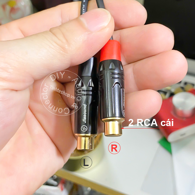 3.5mm male to 2 RCA female cable 15Cm
