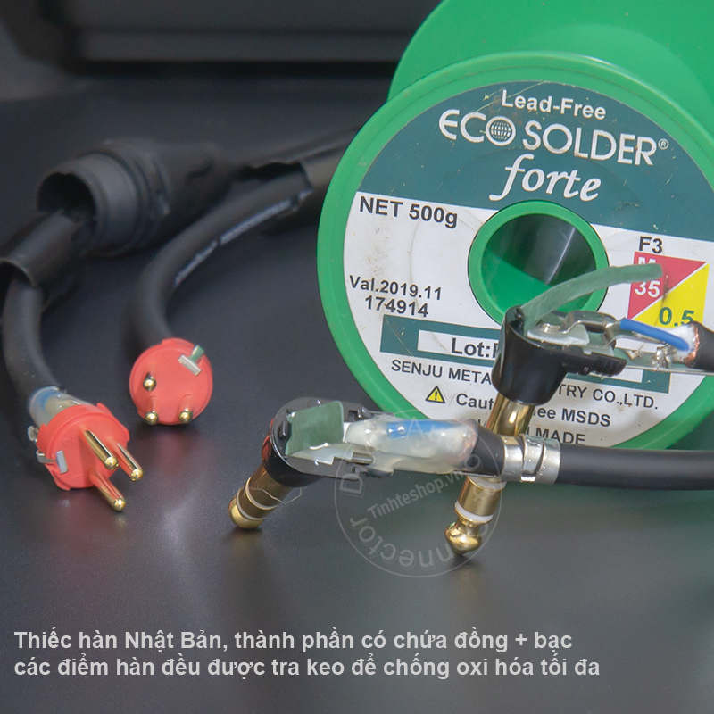 6.5mm TRS audio cable to 2 female canons