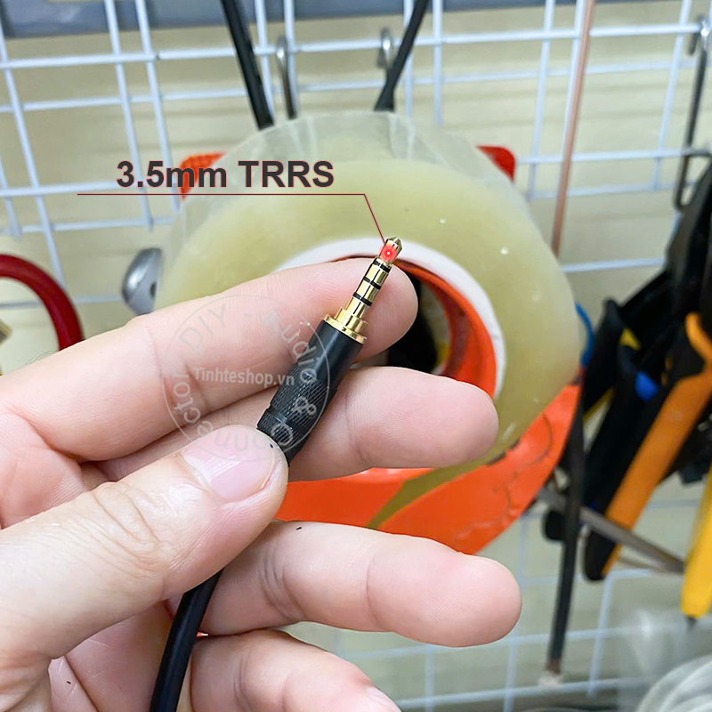 USB A female to AUX 3.5mm TRRS male