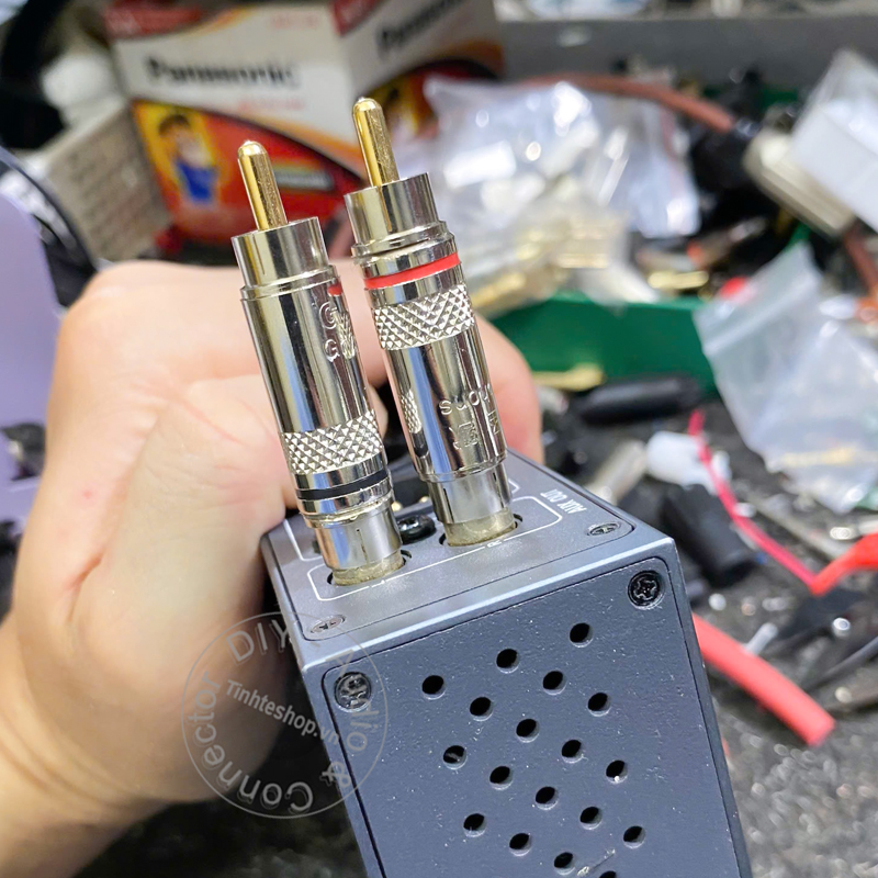 Analog audio video cable bridge