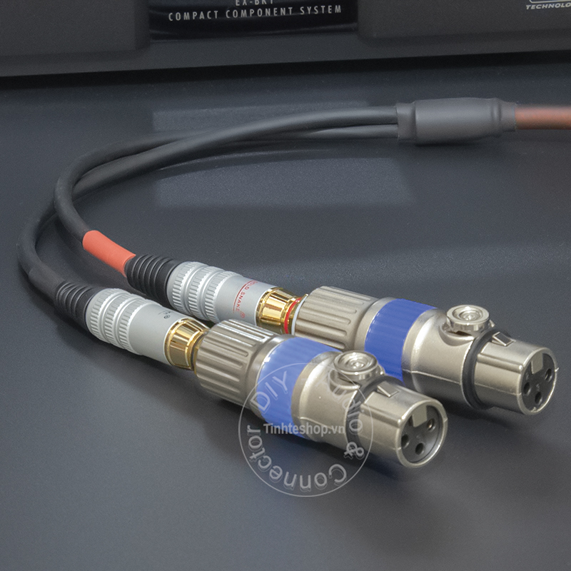 XLR female to RCA adapter