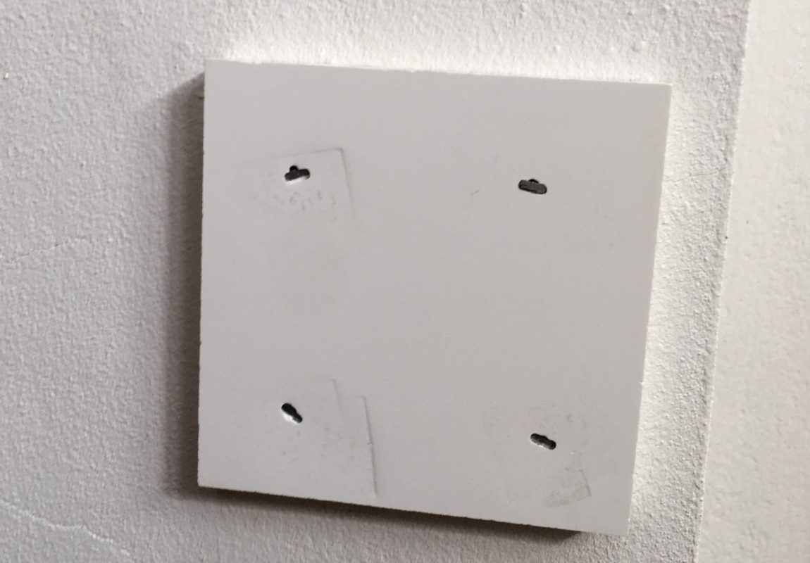 Con bọ cửa gỗ nhựa composite