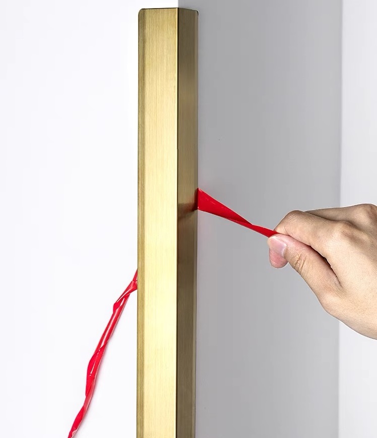 Ứng dụng nẹp v inox mạ vàng