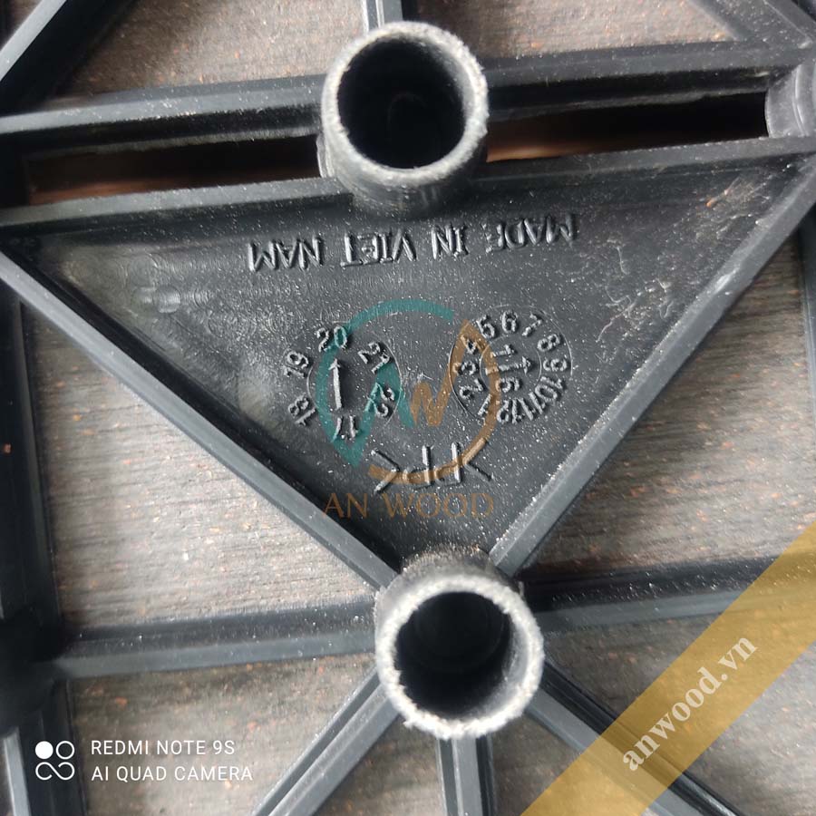 Vỉ Gỗ Nhựa WPC Composite Lót Sàn Ngoài Trời