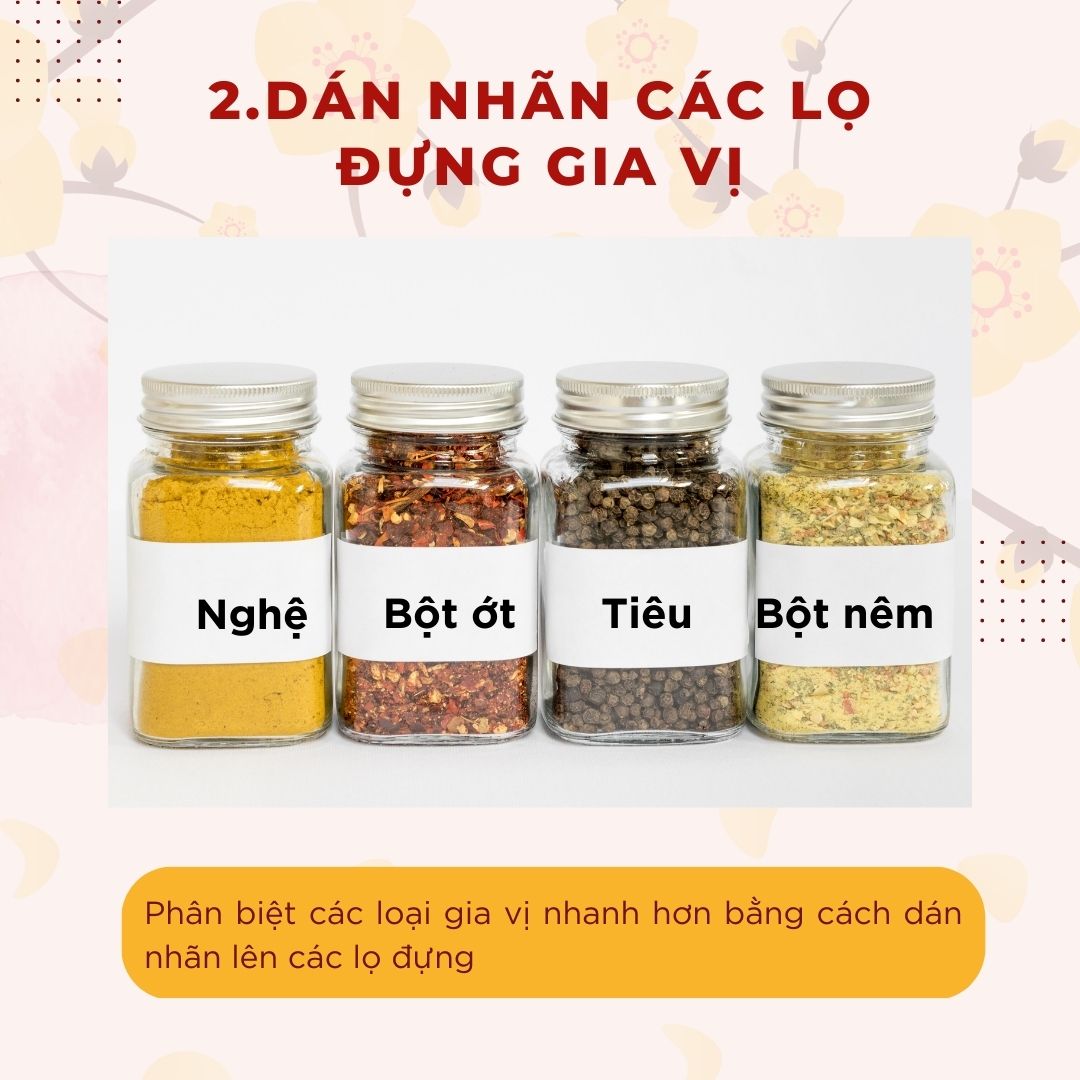 dán nhãn các lọ đựng gia vị