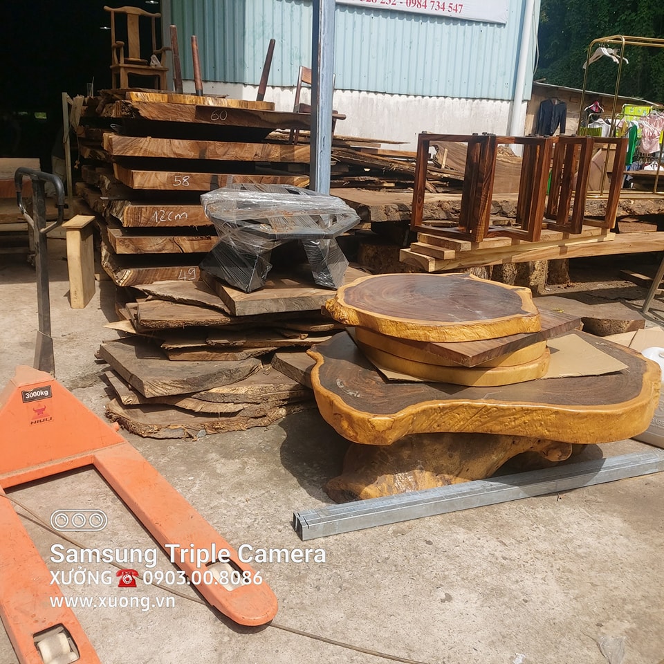 Thợ mộc làm gỗ me tây tphcm