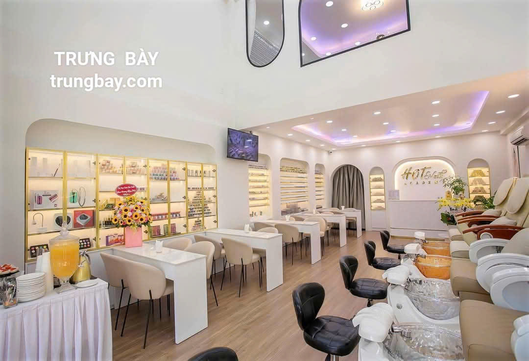 Kệ trưng bày Nail spa