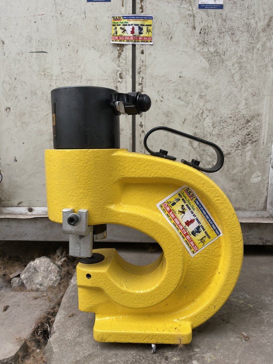 Đột Lỗ Thủy Lực CH-70-1