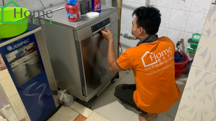 máy rửa chén không vào nước 2