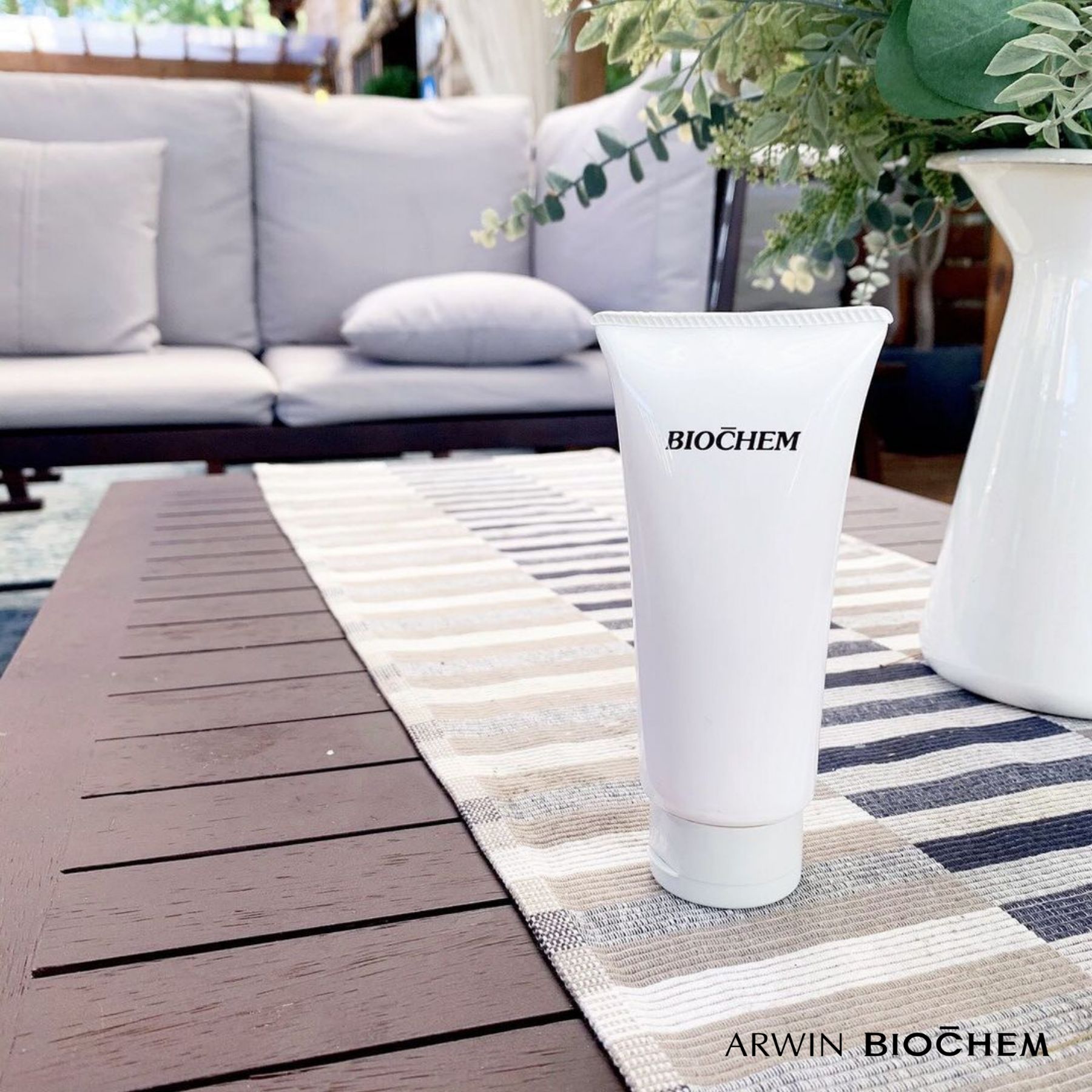 Sữa rửa mặt trị mụn chiết xuất lá Neem