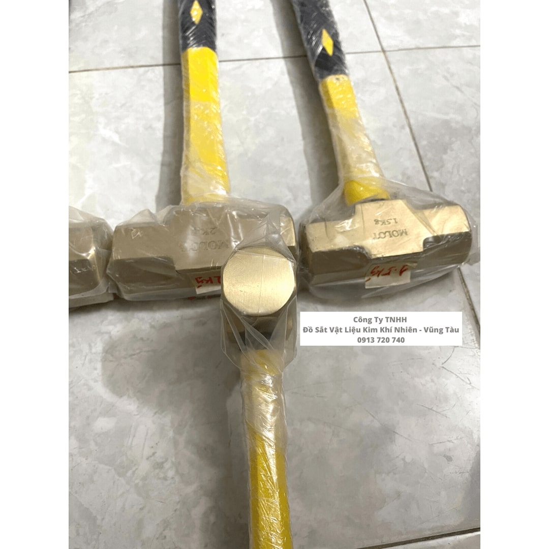 búa tạ cán sợi thủy tinh có sẵn