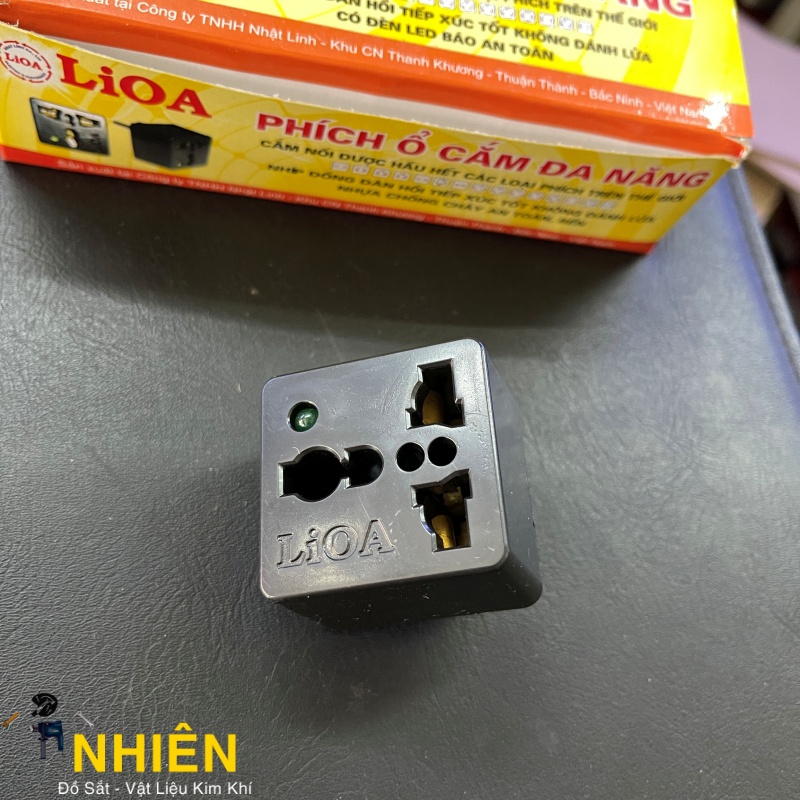 Phích cắm LIOA 2 ra 3 ON Ø5