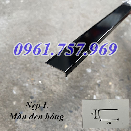 Nẹp bo gương màu đen