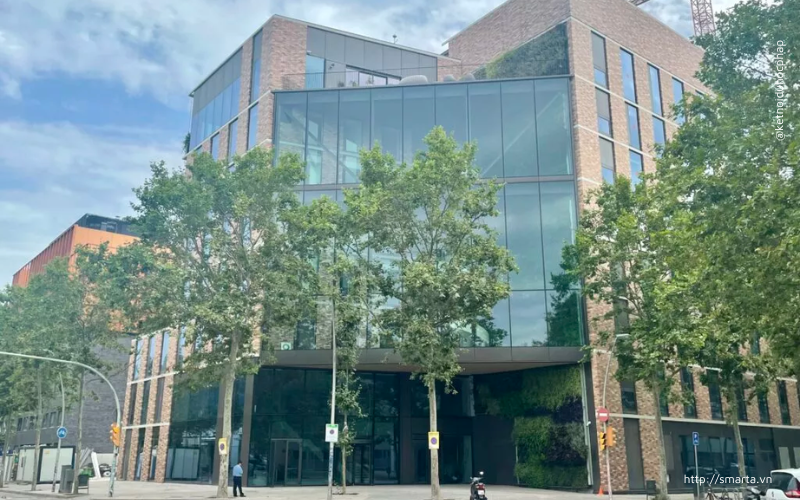 TBS - Cơ sở Barcelona, Tây Ban Nha