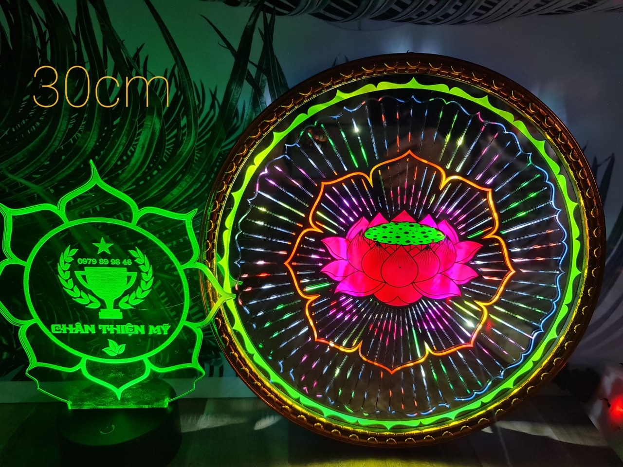 Đèn hào quang hoa sen thờ gia tiên