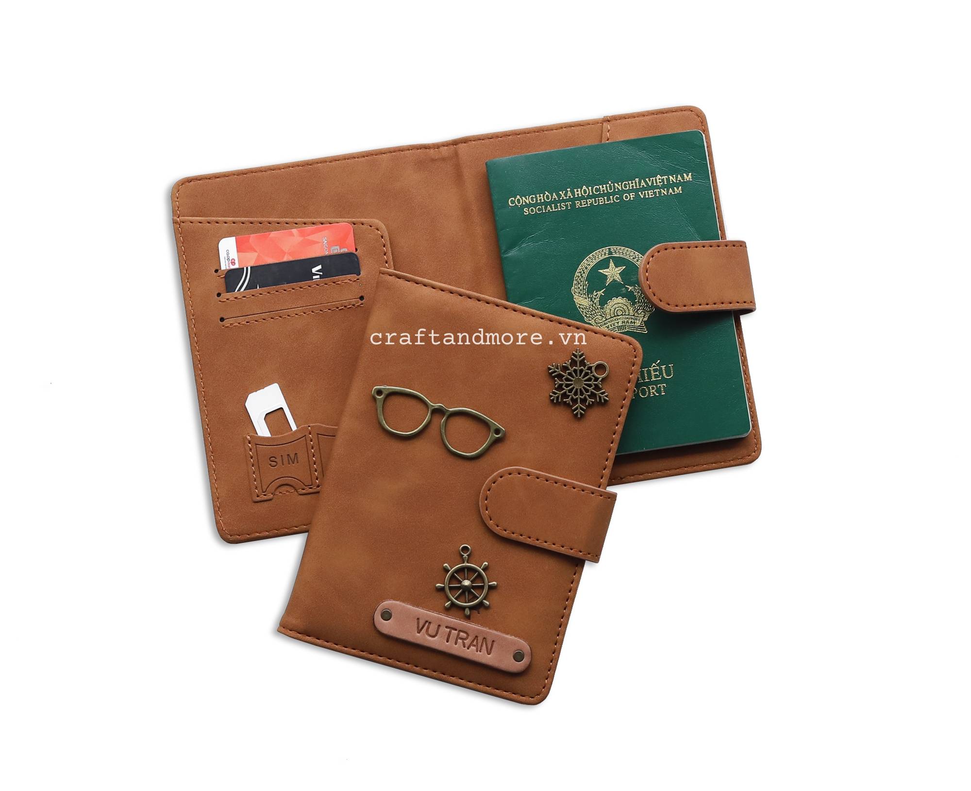 cover passport nâu retro