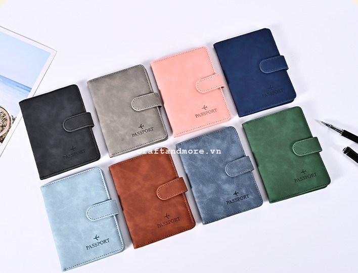 Bọc hộ chiếu - passport case màu xanh nhạt