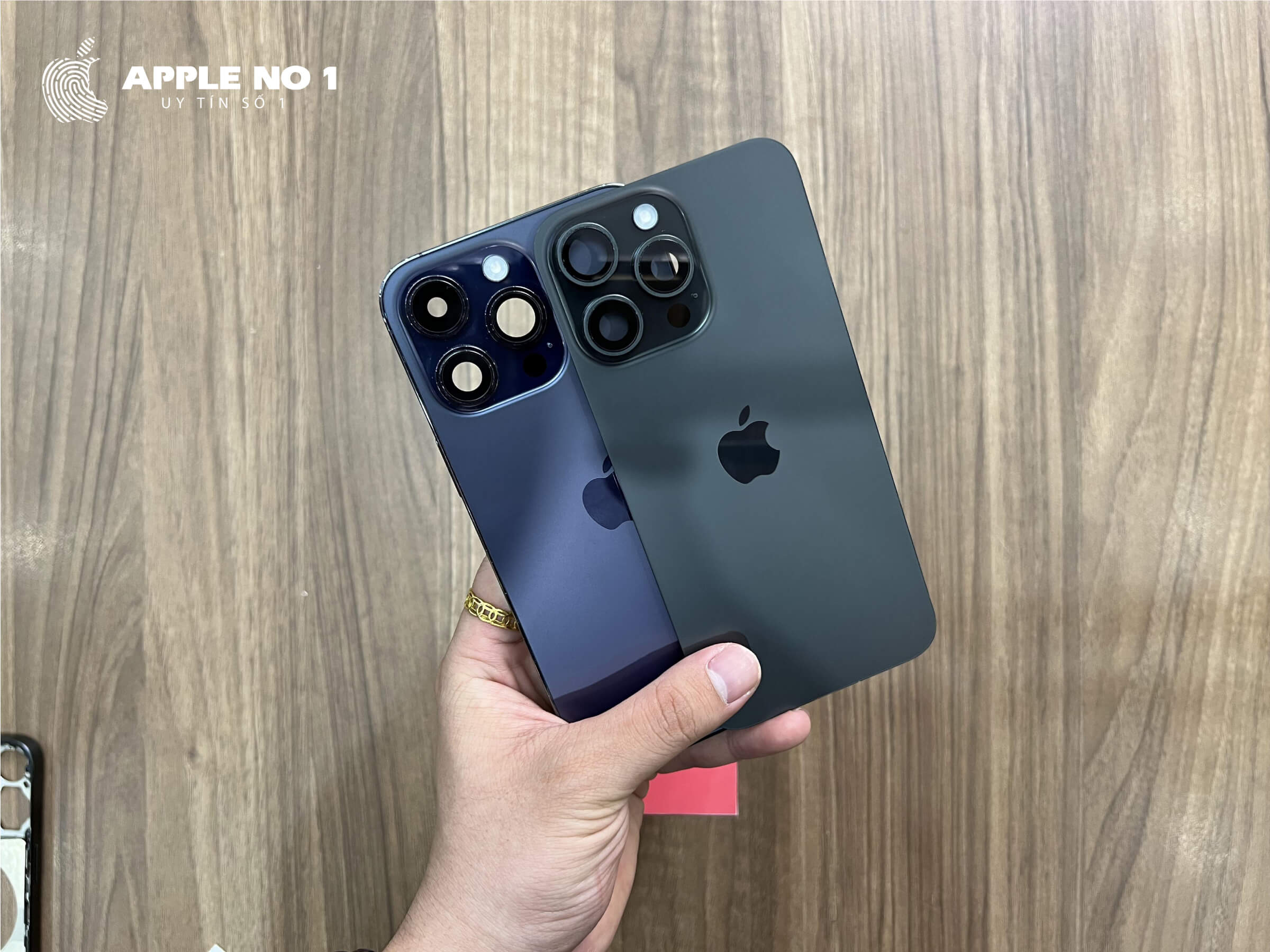 So sánh kính lưng iPhone 14 Pro Max và viền iPhone 15 Pro Max
