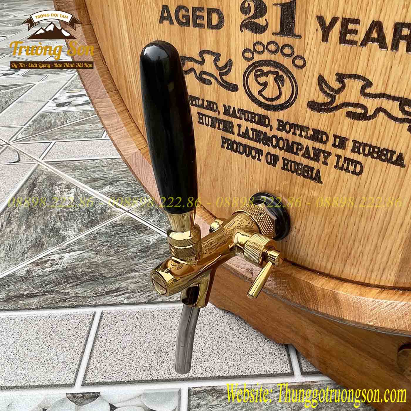 Thùng gỗ sồi vòi crom cao cấp