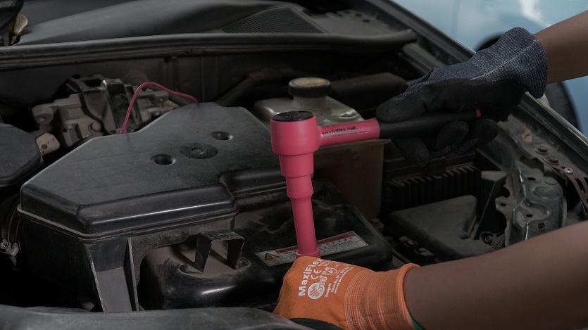 tay van dau noi cach dien