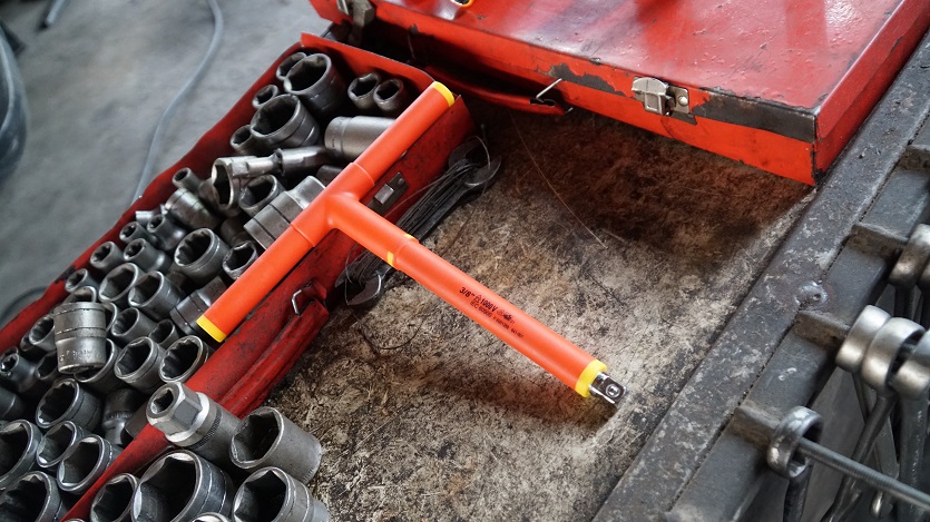 tay van dau noi cach dien 2