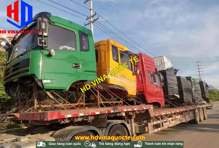 Bán cabin thay thế cho các loại xe tải tại Việt Nam. Ảnh cabin đang trên đường từ Trung Quốc về Hà Nội