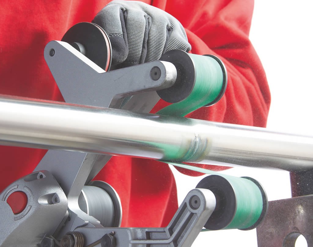 đánh bóng kim loại