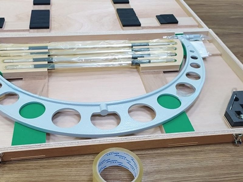 Panme cơ khí đo ngoài Mitutoyo 104-144A (500-600mm) có gì đặc biệt