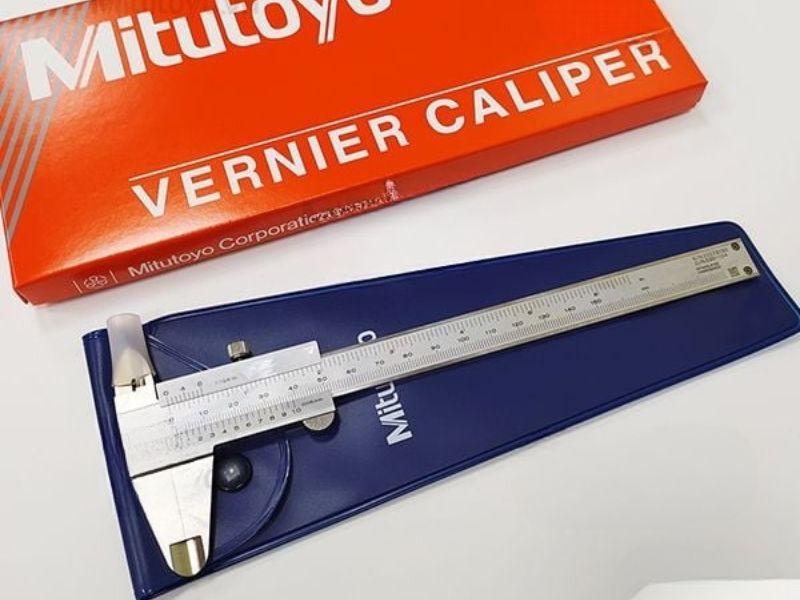 Thước cặp cơ khí Mitutoyo 530-104 (0 - 150mm) có độ chính xác cao