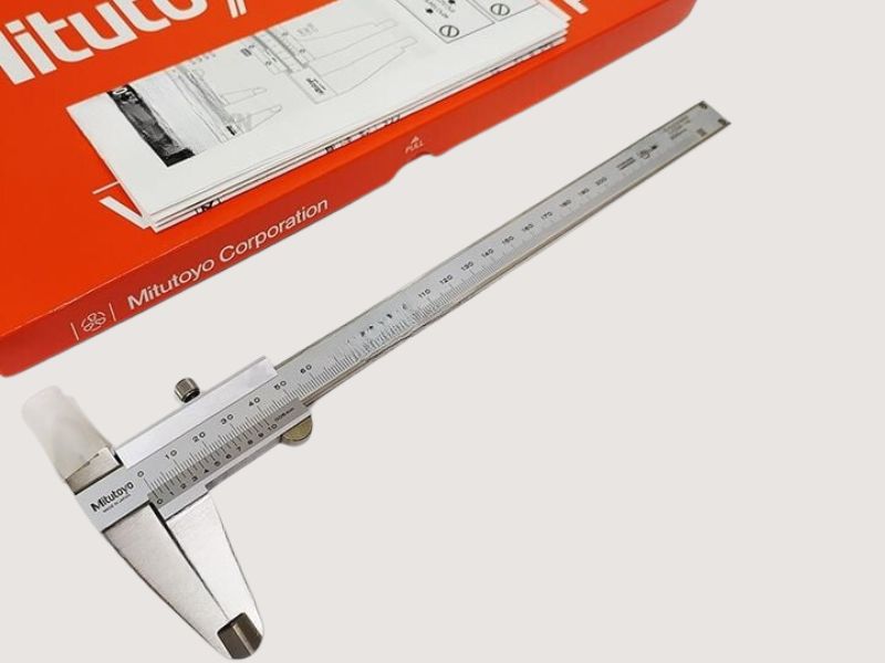 Thước cặp cơ khí Mitutoyo 530-109 (0 - 300mm) có thiết kế quốc tế