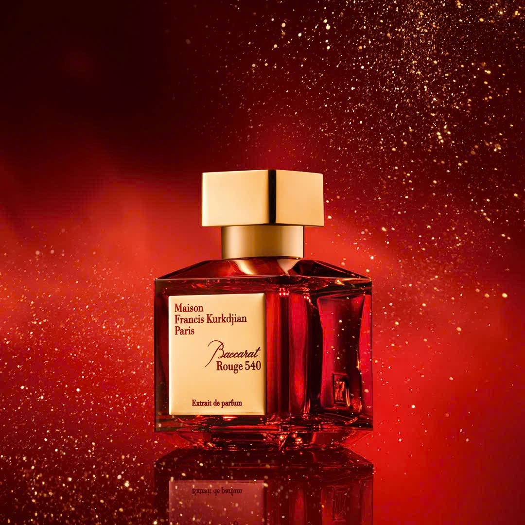 Nước hoa Baccarat Rouge 540 Extrait De Parfum mang đến sự cuốn hút, ngọt ngào và say đắm
