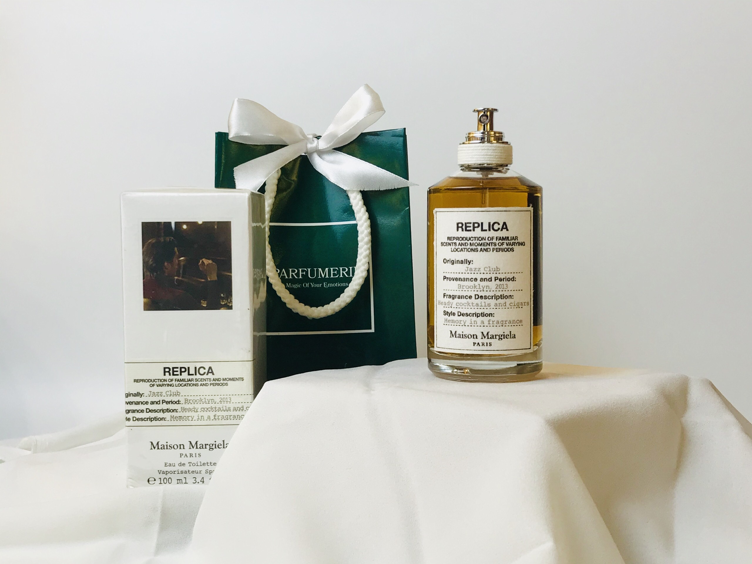 Nước hoa Replica Jazz Club Memory In A Fragrance