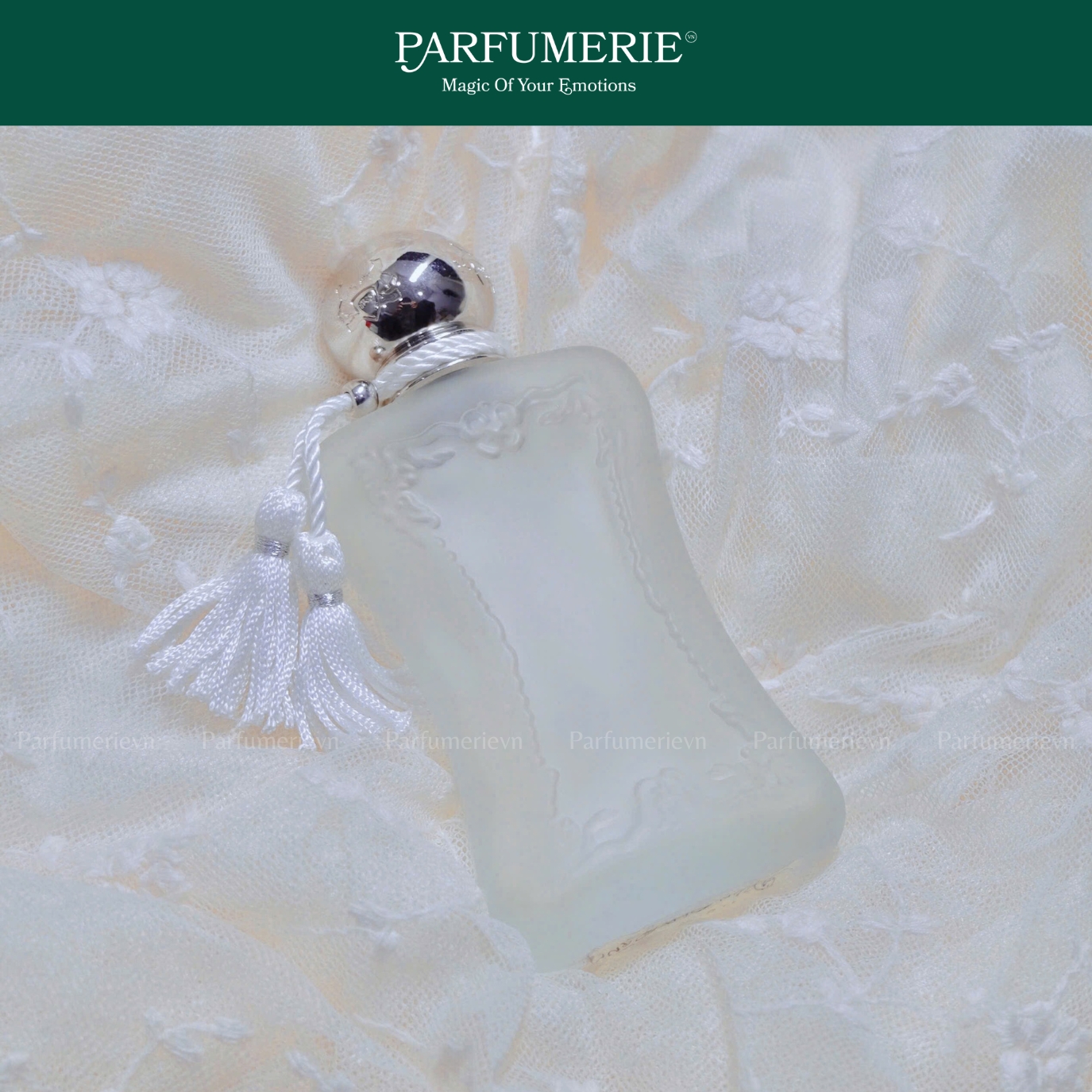 Nước hoa Parfums De Marly Valaya EDP 75ml khoác lên mình chiếc áo màu trắng thanh thoát đầy cuốn hút