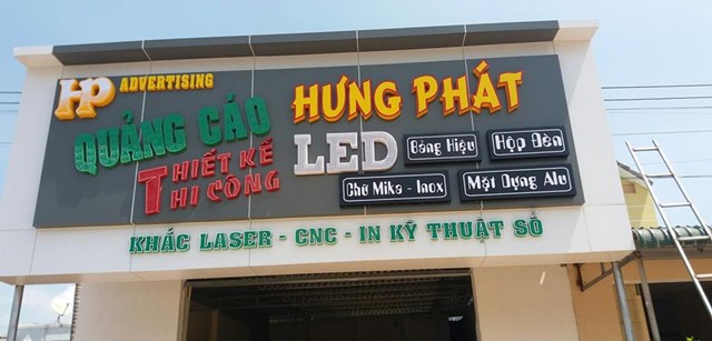 bàn giao máy khắc cắt laser TR-1390 cho quảng cáo hưng phát ở tỉnh bình thuận