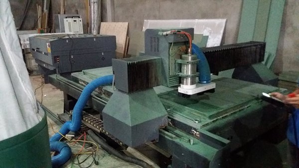 máy cắt khắc cnc 1325 1 đầu