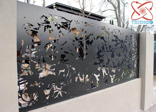 tường rào sắt hình bông hoa tuyệt đẹp